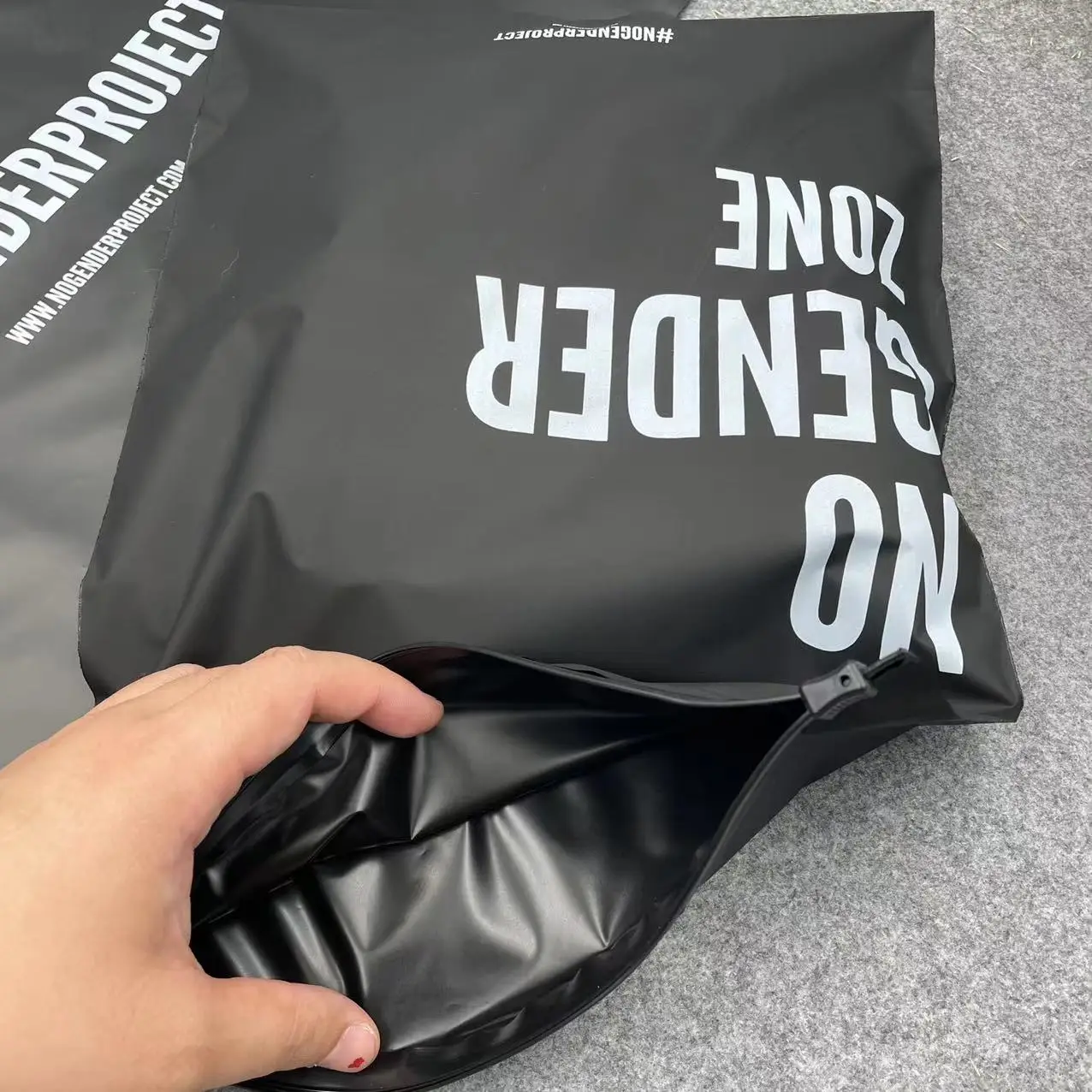 Custom Frosted Black Zipper Bag with Valve Sealing Handle Embossed Luxury PVC and PE Plastic for Clothing and Underwear