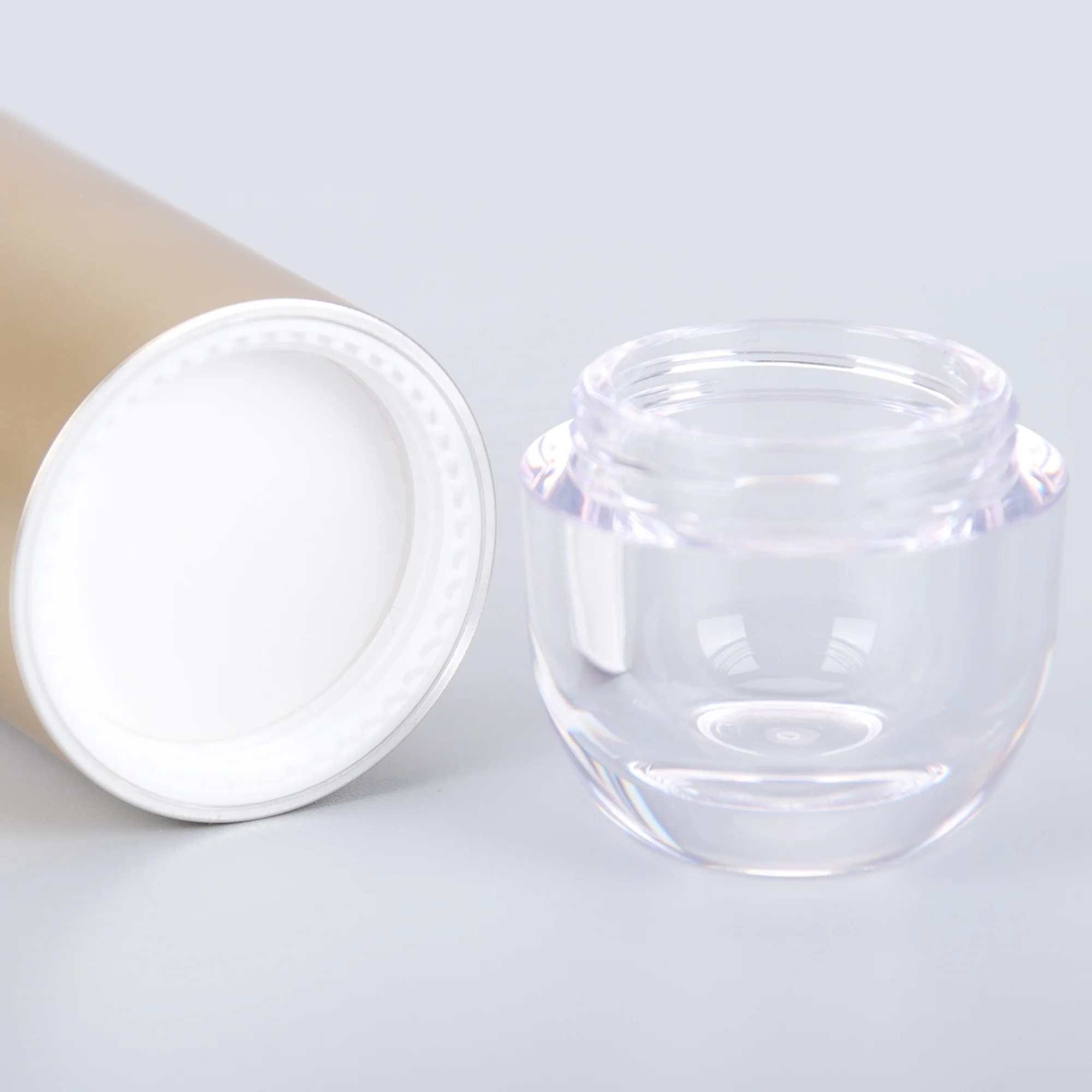 
30 ml Round PETG bottle with pump 