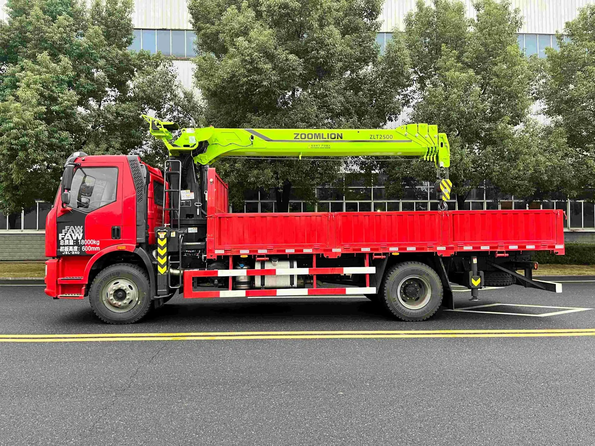 Chinese 7ton Stiff Boom Truck Mounted Crane ZLT1750V4 Good Prize on Sale
