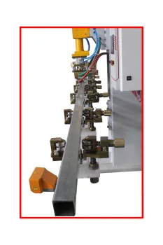 Multi-thickness Workpiece MF Robotic Gun Spot Welding Machine For Automobile Manufacturing