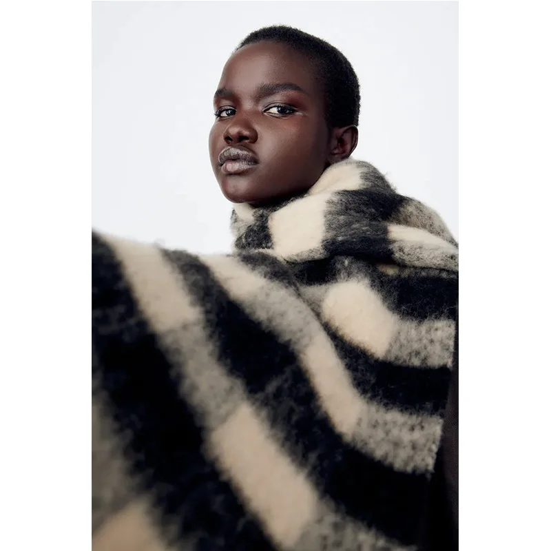 Classic black and white checkerboard scarf plaid soft thin scarf female winter warm dual-use long scarf shawl