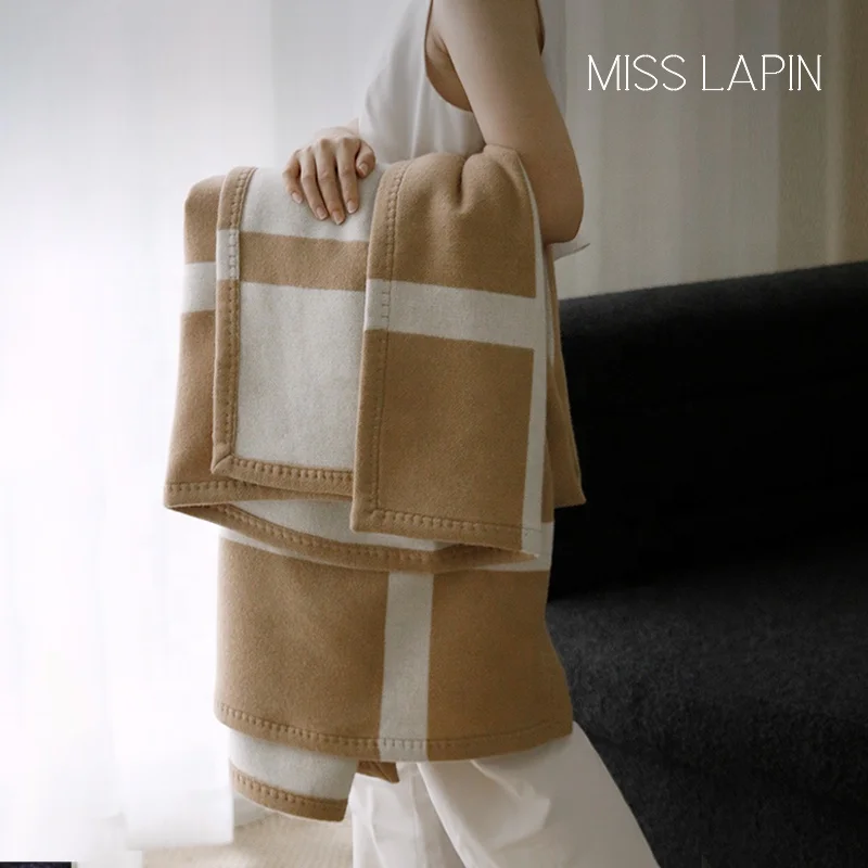Custom  Wholesale super Sofa Textured Throw Cover Blankets Soft Bed End Light Luxury 100%Wool Green Throw Blanket