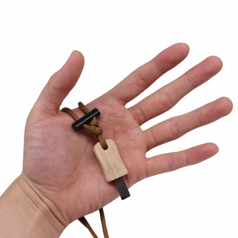 Factory Direct Survival Paracord Handcraft Handle HSS Striker Fire Starter Necklace for Backpacking