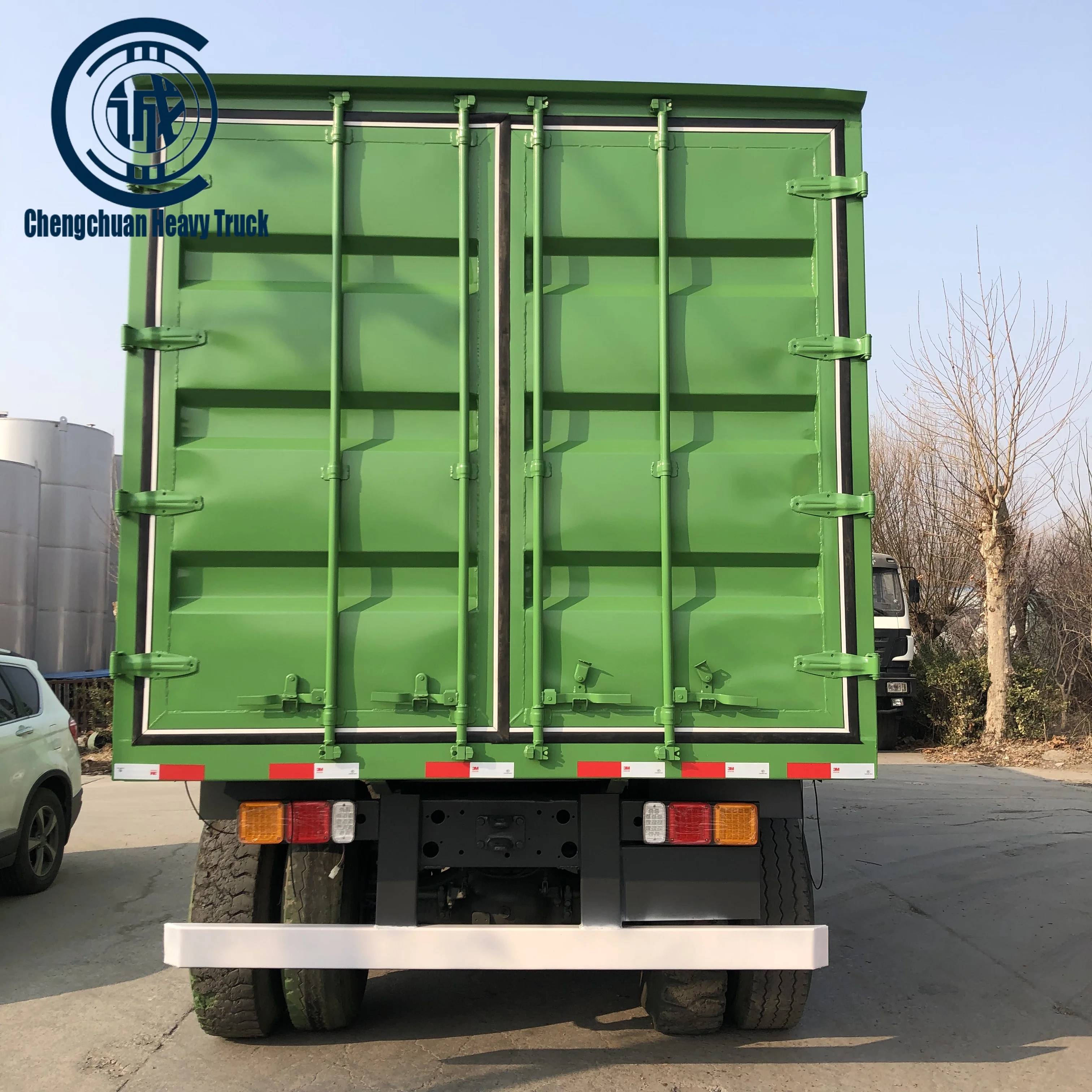 2018-2020 Year Used Sinotruk Howo Dump Truck 8X4 12 Wheels Special Heavy Duty Dumping Sand Cargo Mining Dump Truck In Africa