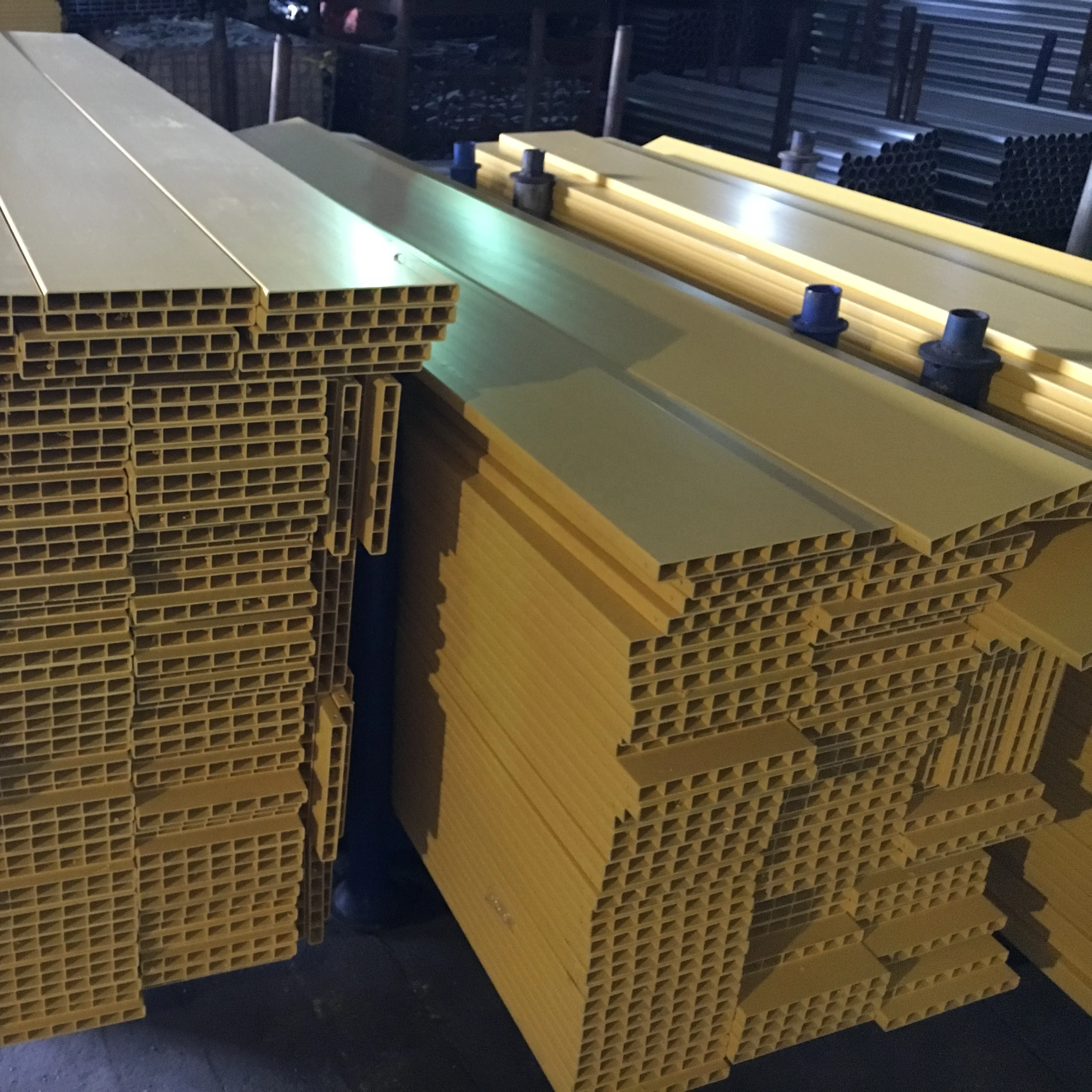 Yellow Color Pvc Toe Board for Scaffolding High Working Platform