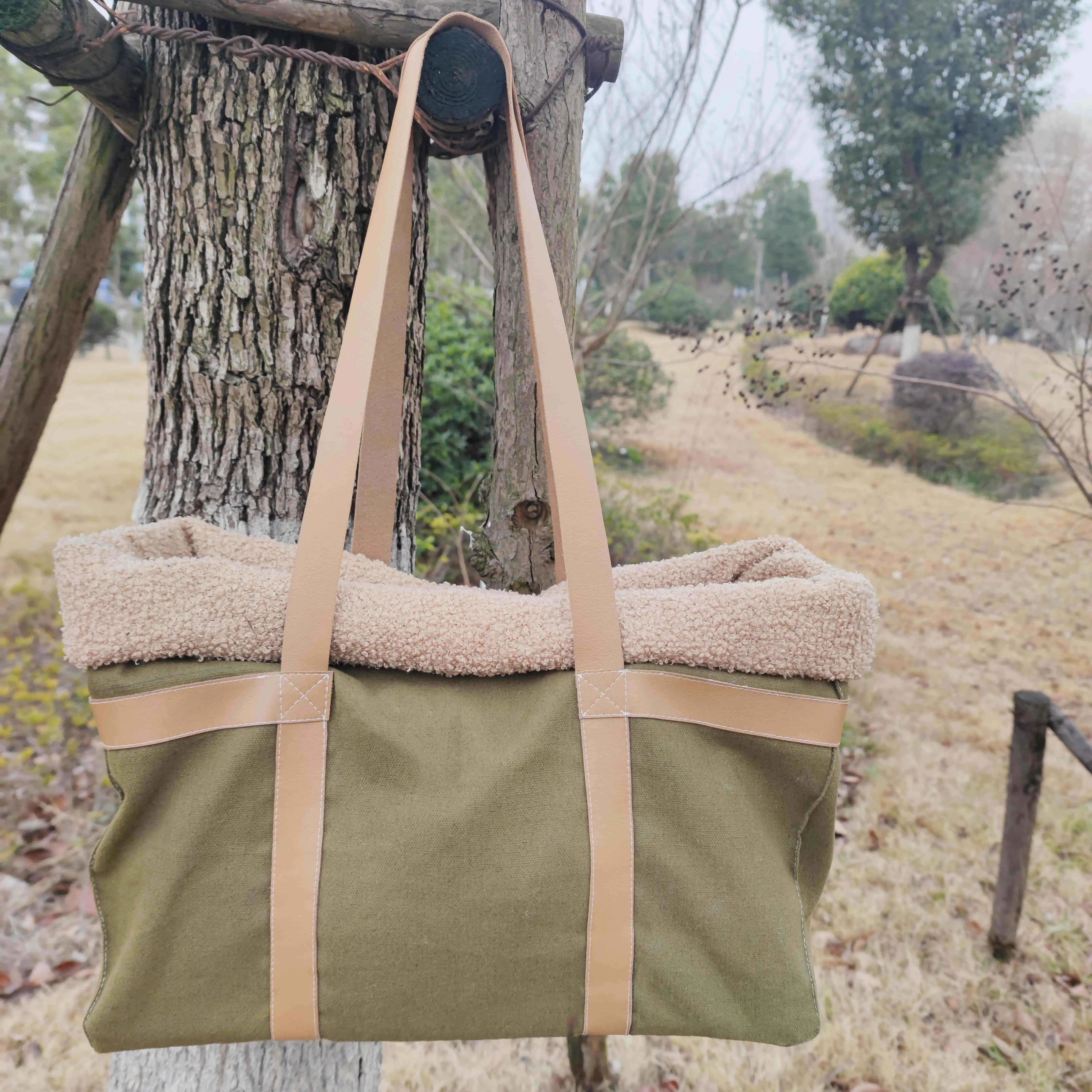 Pet travel tote bag carrier bag removable lining with leather handle strap for small dogs and cats