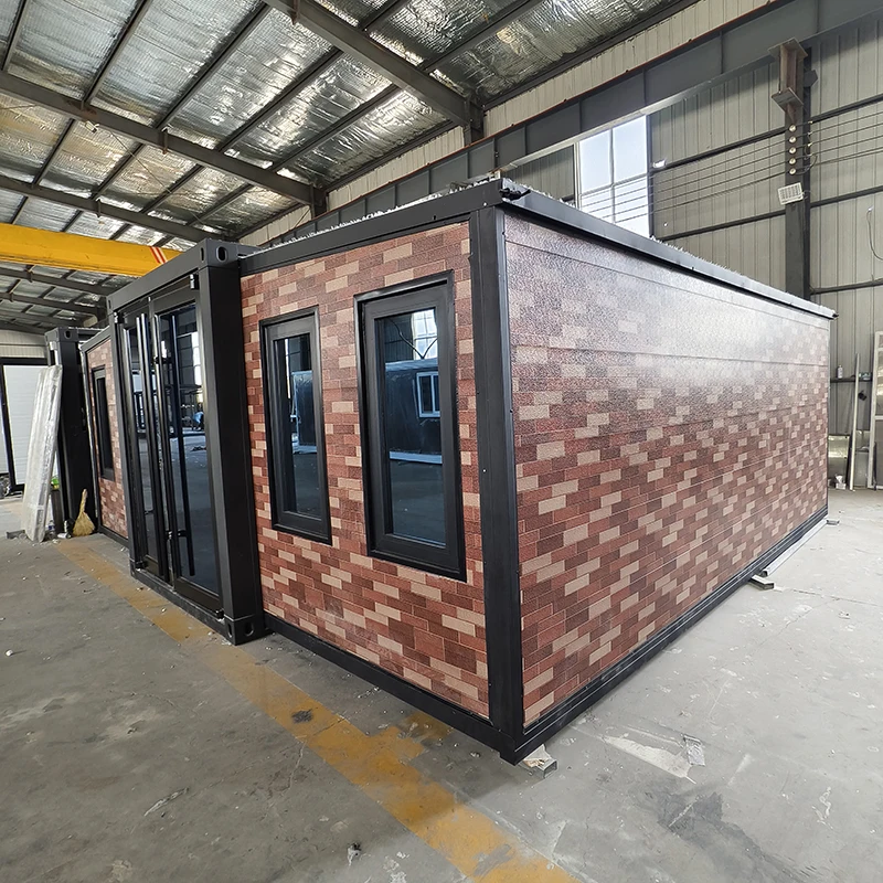 Luxury Prefabricated Villa Portable Light Steel Living Kits Expandable Mobile Tiny House Container House With Kitchen