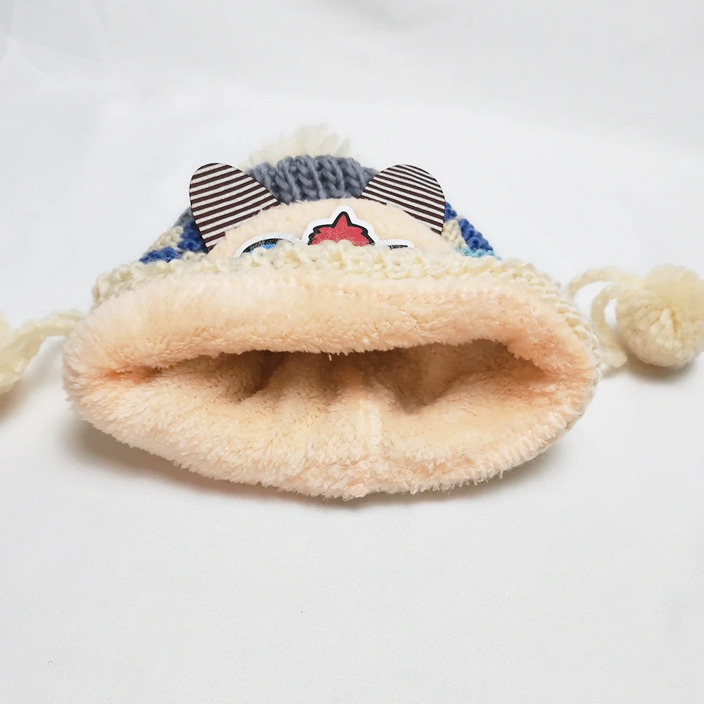 2022 Custom Cheap Baby Winter Hat Children Coral Fleece Lining Pom Pom Warm Beanie 100% Acrylic Unisex Cute Bear Cat Knitted Hat