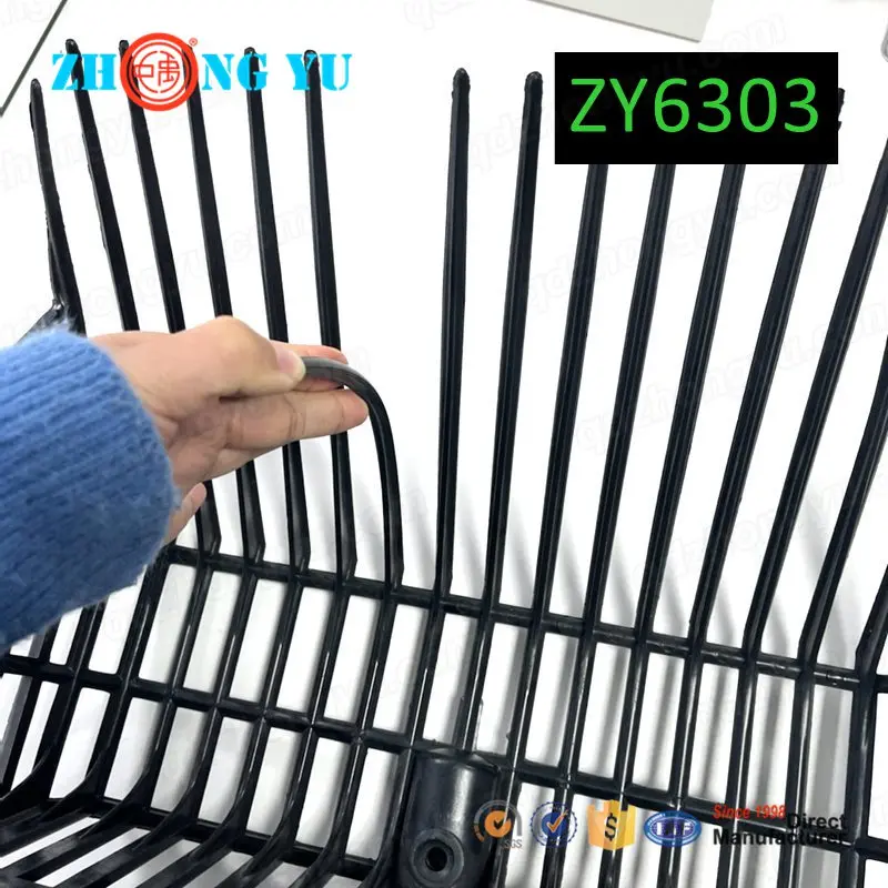 Heavy-Duty 17-Tine Garden Snow Fork Flexible Plastic Hay and Manure Pitch Fork with Durable Construction