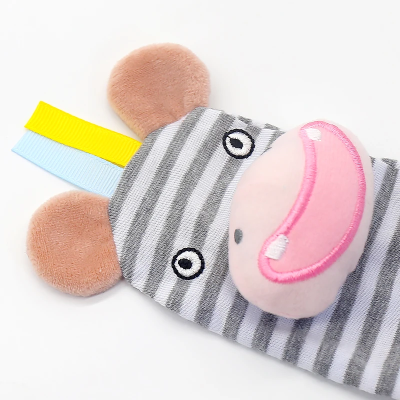 2021 new baby animal wrist strap socks baby animal watch strap with small rattle bell newborn toy