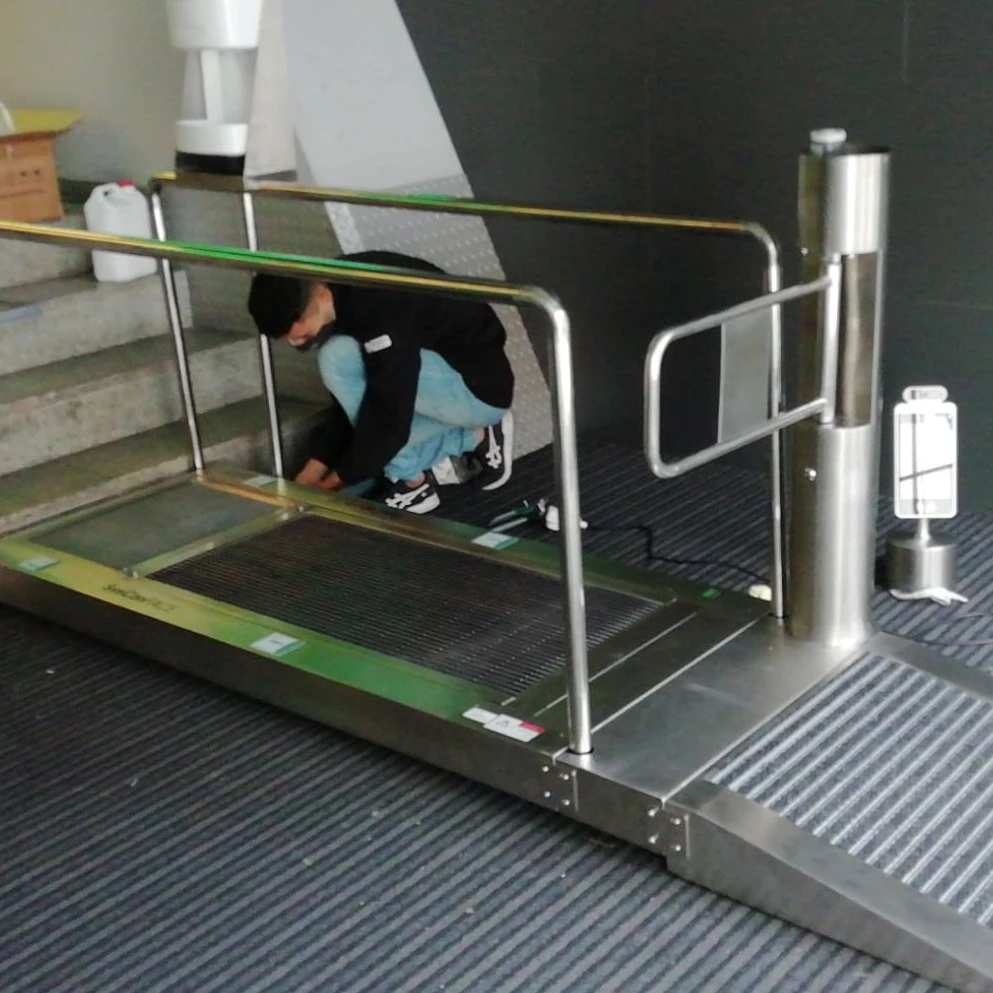 
CDC epidemic prevention solution with temperature screening & hand & sole disinfection function-------- SHTA1808 