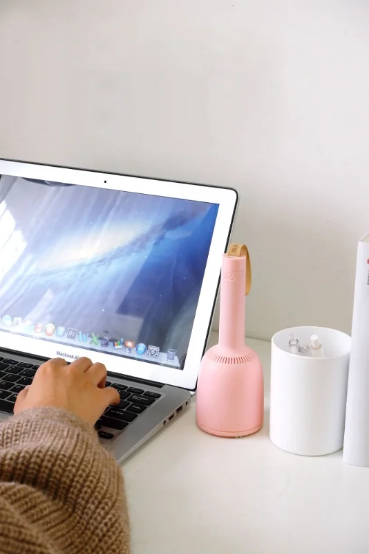 2020 Portable Dust Sweeper Small Office Desktop Clean Machine Table Mini Vacuum Cleaner for Home