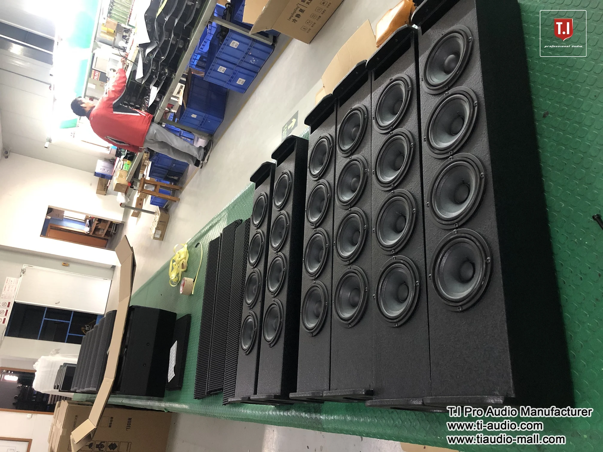 5-Inch Two-Way Frequency Column Array System 18-Inch Powered Line Array Subwoofer Speaker Full Set 900 Watts Audio Sound
