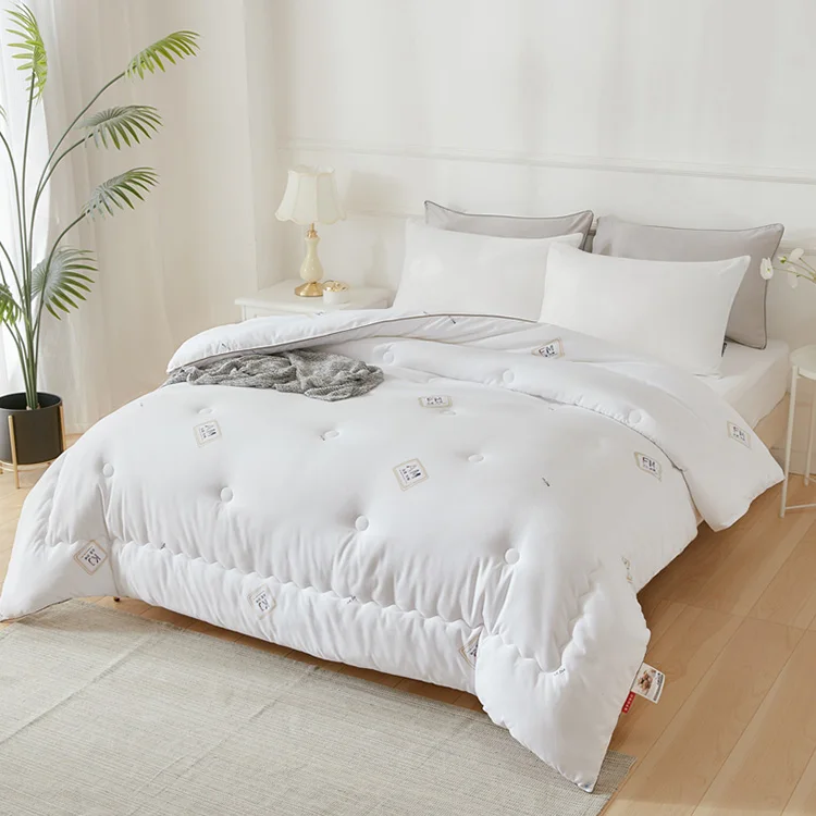 Белое стеганое одеяло, всесезонное пуховое альтернативное постельное белье королевского размера