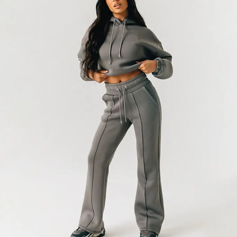 High Quality Women Tracksuit Set Custom Logo Outfit Sweatsuit Wide Leg Jogger Set for Ladies