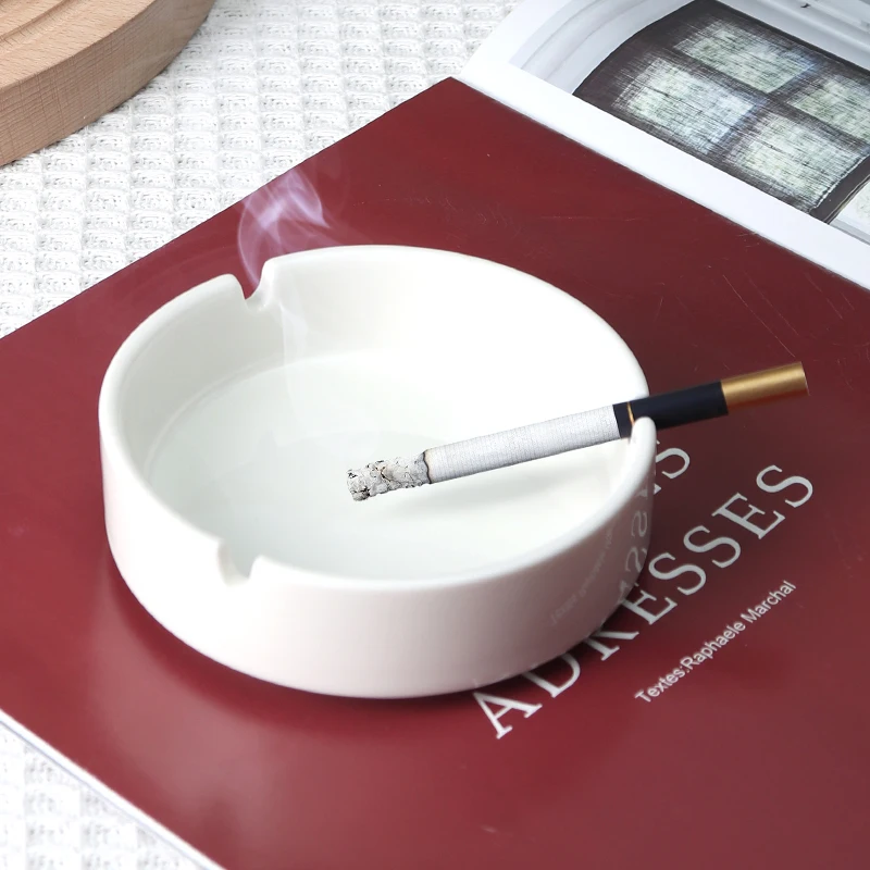 Custom Logo Printed Restaurant Bar Hotel Home Cigarette Cigar Ashtray Portable Small Ceramic Ashtray