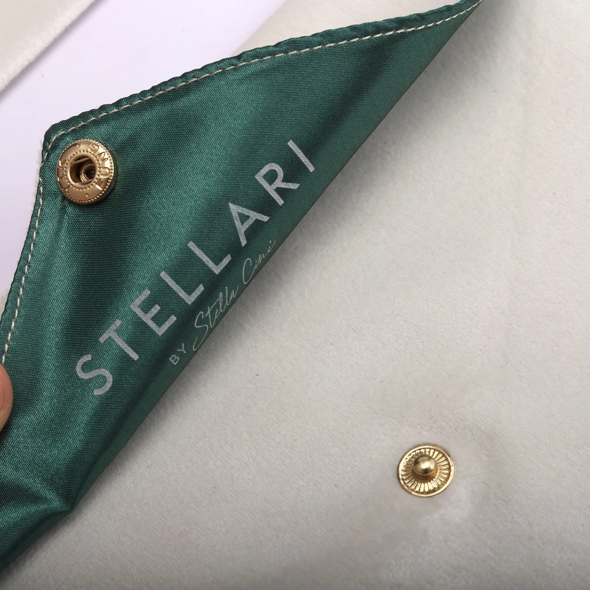 Hot Sale Luxury Velvet Notebook Wallet Packing Envelope Pouch Custom Logo Printed Reusable Gift Jewelry Flap Dust Velvet Bag