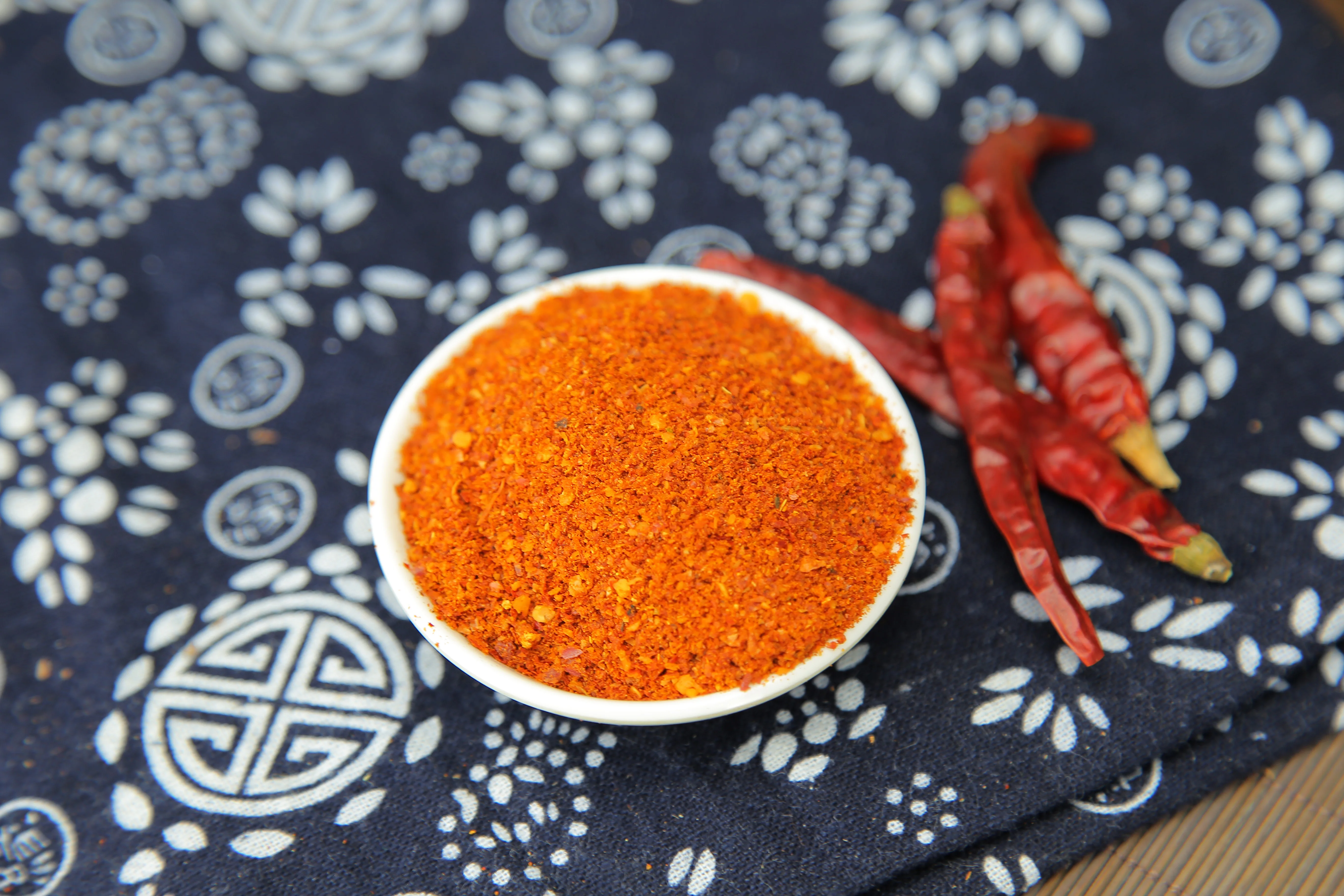 Whole-hose Spicy crushed paprika For BBQ Hotpot  Sichuan Spice Chilli paprika powder Seasoning Sauce