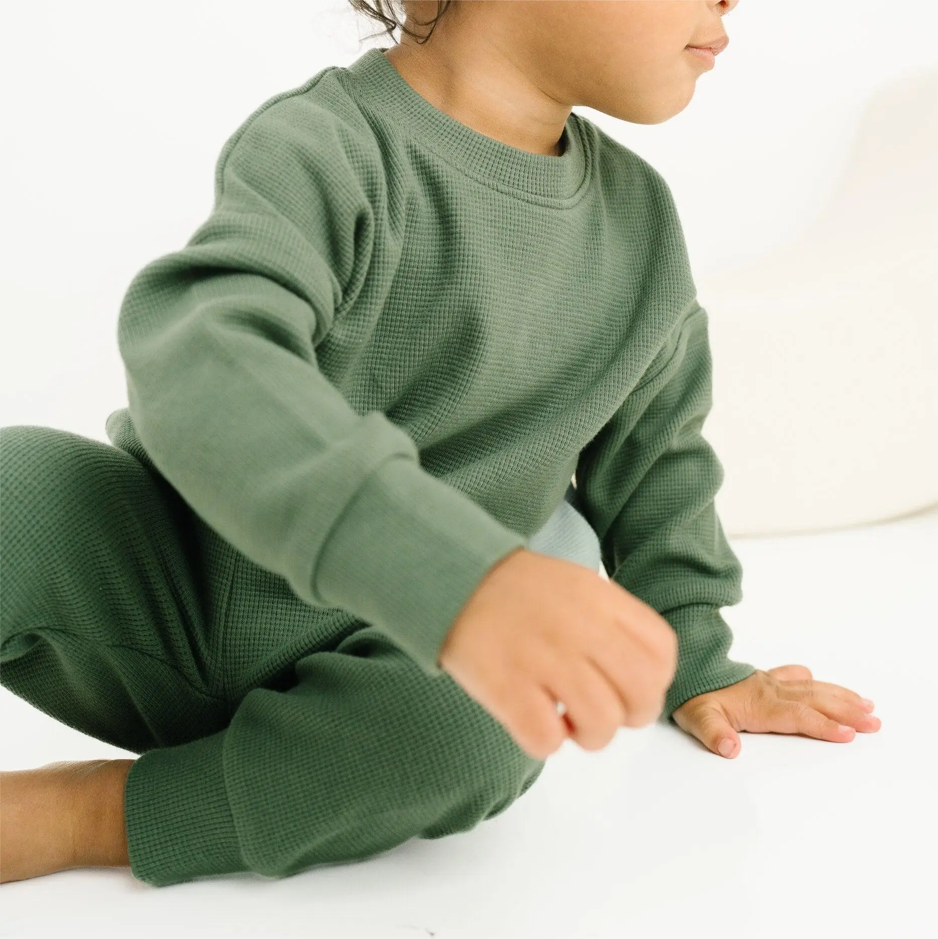 OEM Wholesale Children Boutique Clothes Kids Casual Waffle Crewneck Pullover Sports Style Wear Boys 2 Pieces Sets