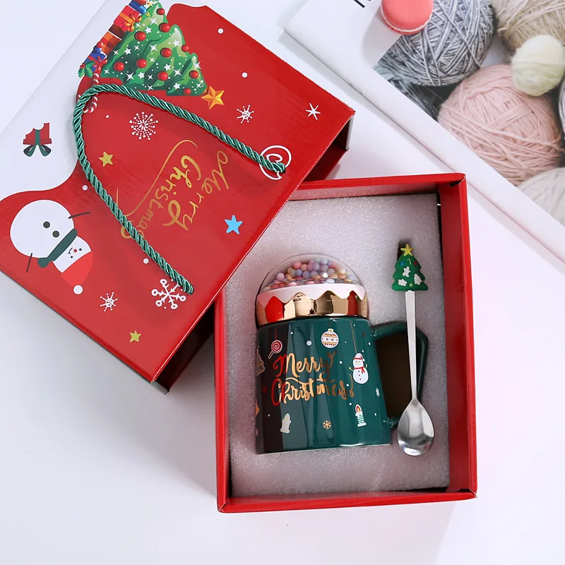 Wholesale New Christmas Ceramic Coffee Mugs Santa Claus Christmas Tree Mugs with Lid Porcelain Cups for Christmas Gifts