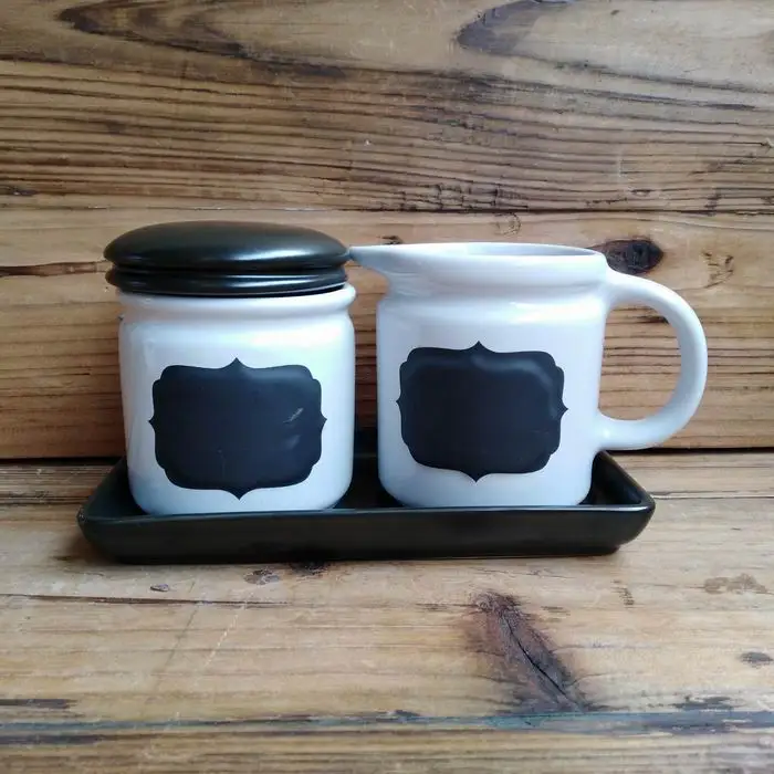 
Dehua ceramic juice cup white color with blackboard decal Juice Taste Sauce Boat Ceramic Steak Sauce Boat Juice Cup 