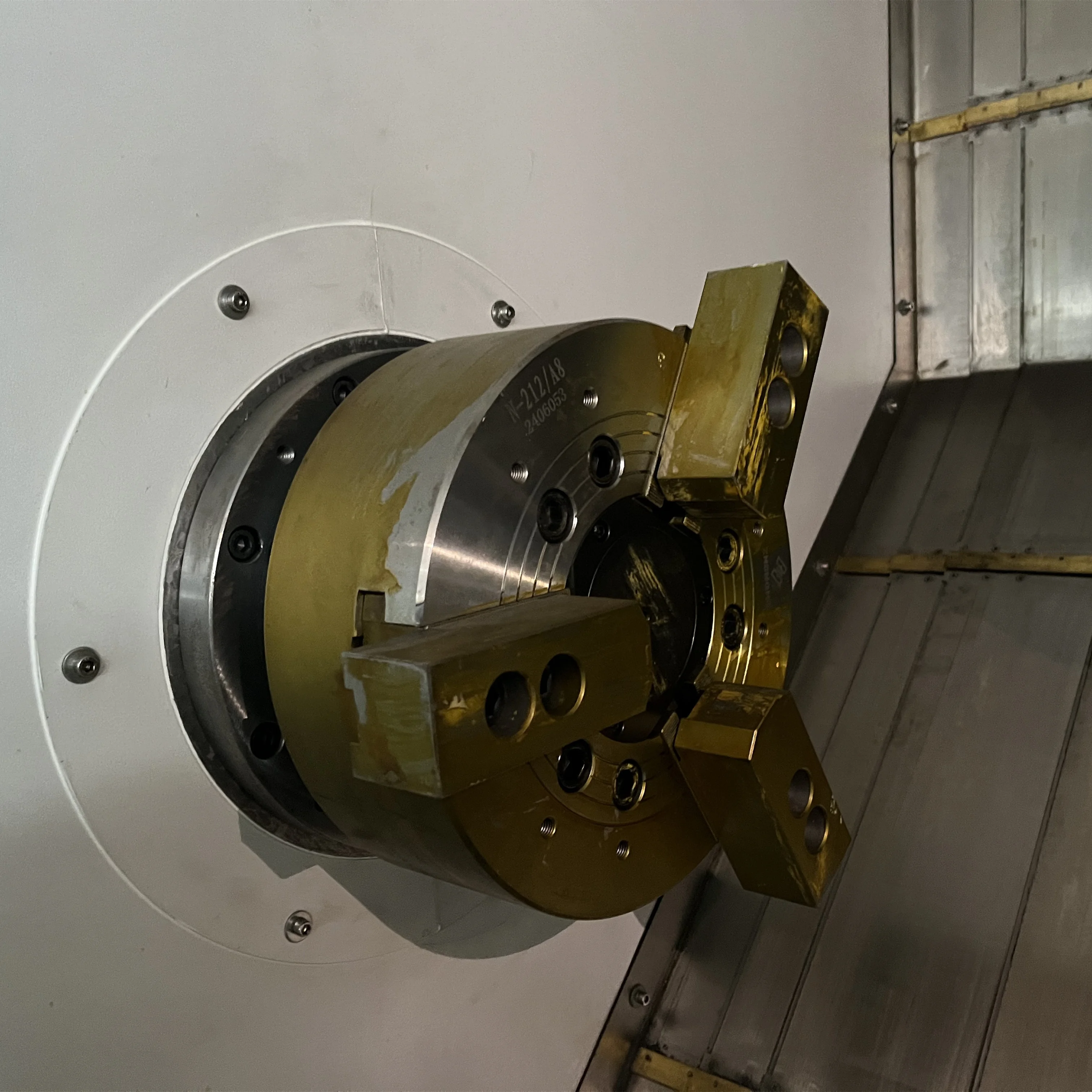CNC slant bed lathe heavy duty processing various special-shaped workpiece cutting diameter 360 CNC inclined rail lathe