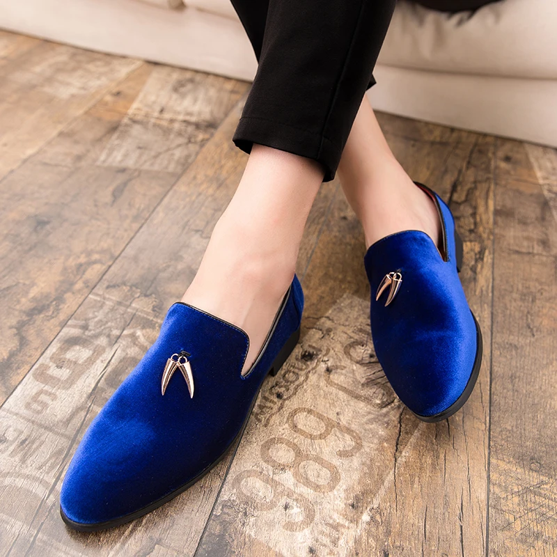 Luxury Men Loafers Shoes Slip On Moccasins Casual Shoe Man Party Wedding Flats Mens Red Bottoms Zapatos Hombre Formal Shoes
