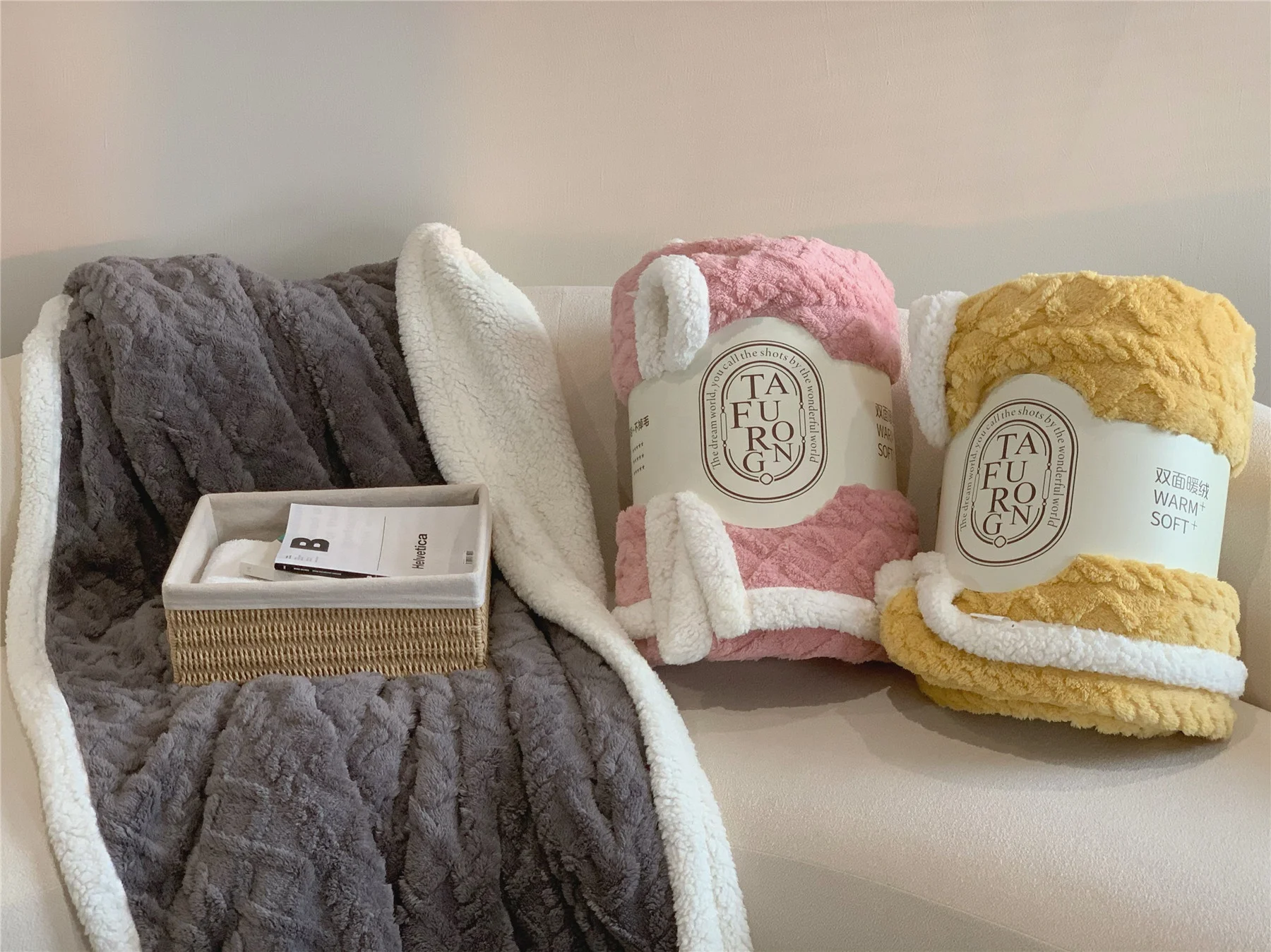 Best Selling Winter Thickened Jacquard Blanket  Cut Wool Blanket And Lamb Wool Double-Layer Blanket