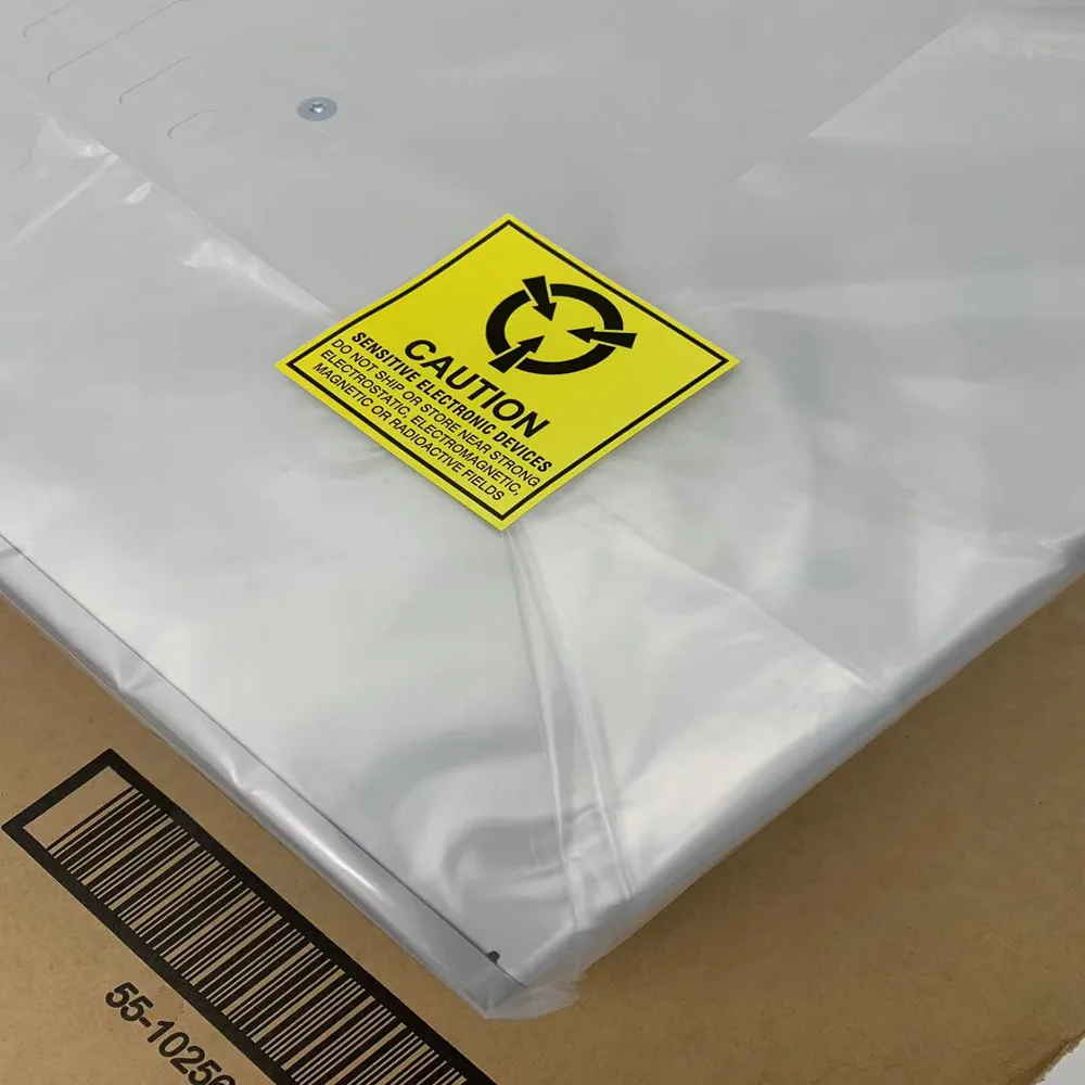 Brand new 9200 series 24 ports Network Essentials Switch C9200L-24T-4X-E stock on sale