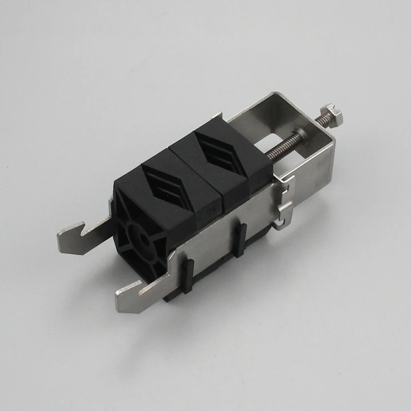 Self locking hook type double stack feeder cable clamp