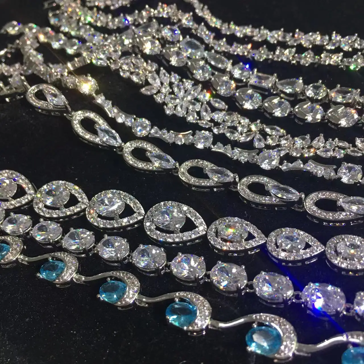 Fine jewelry Women Luxury Jewelry Classic Design AAA+ Round 0.5 Carat Cubic Zircon Diamond Bracelet& bangles