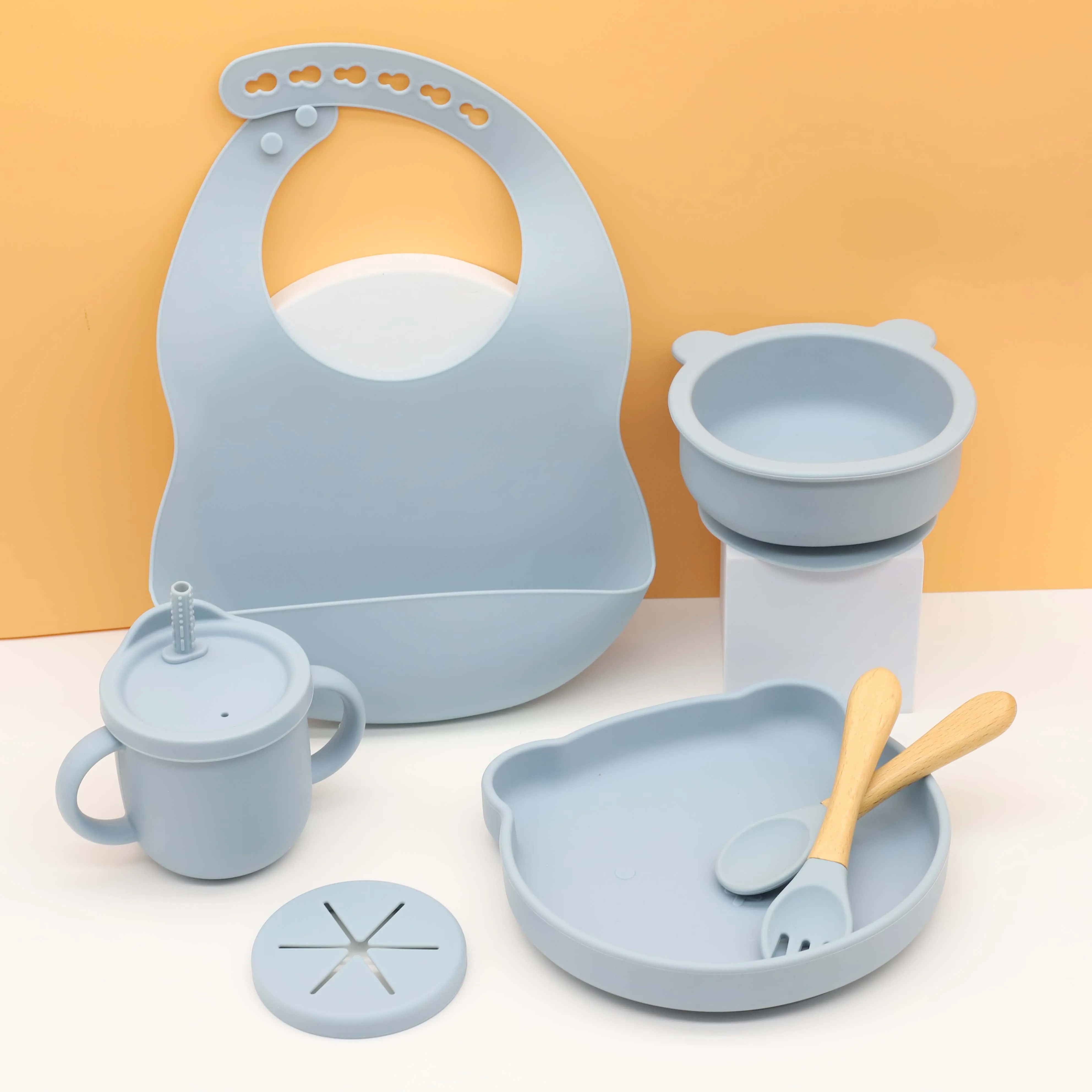 Eco-friendly Non-toxic Strong Suction Bowl Spoon Set Feeding Bib Baby Silicone baby bib bowl Bowl And Plate