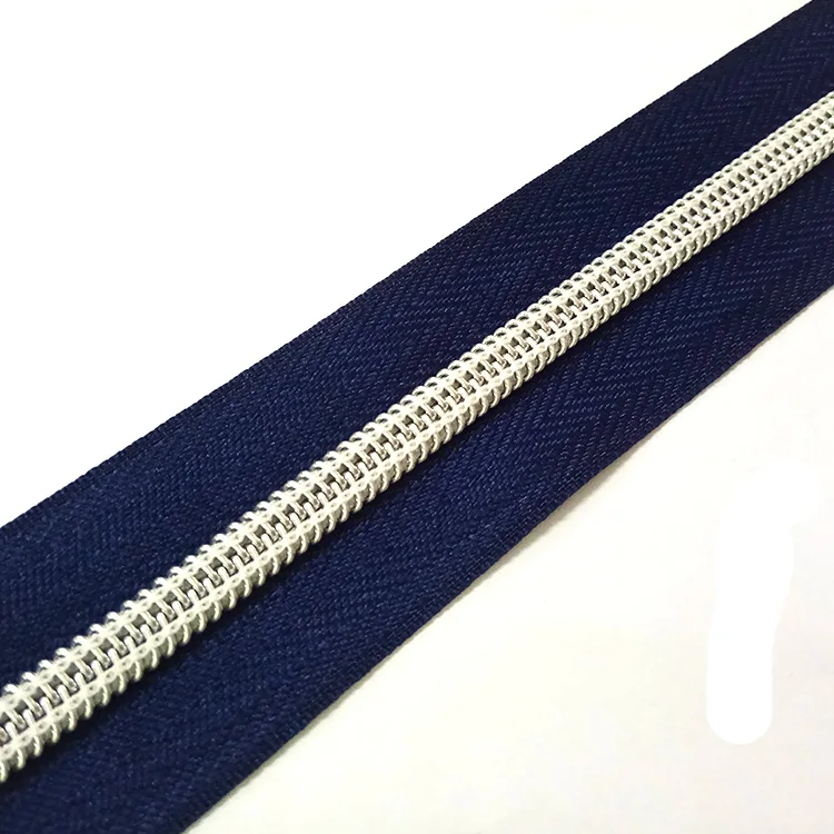 Оптовая цена #3 нейлоновая молния с пластиковой пробкой открытый конец автоматический замок