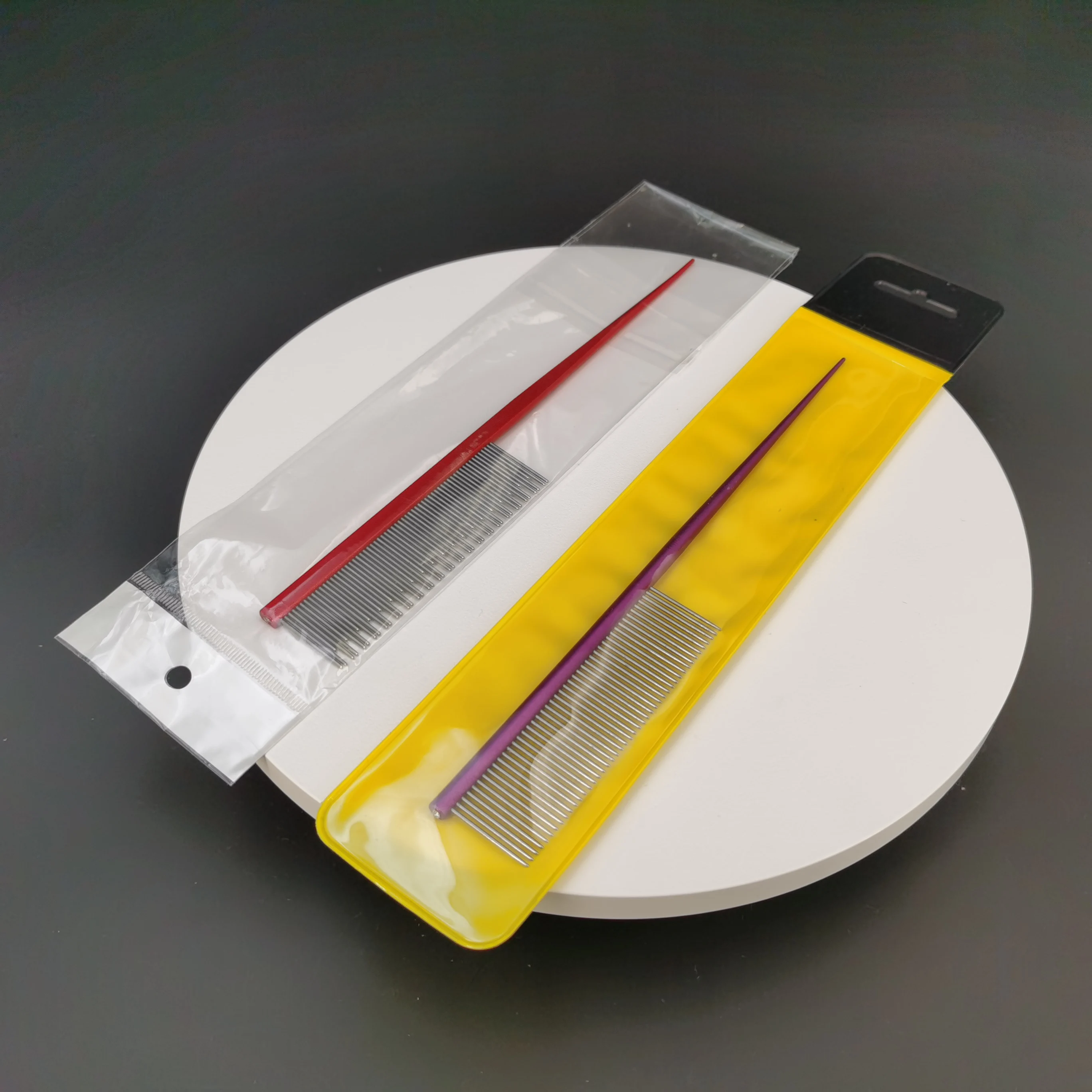 OEM Peines de acero inoxidable Colorful Durable handy tail comb hair remover metal comb professional Grooming comb