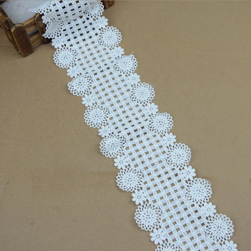 Factory supplier  guipure lace robe chemical crocheted mesh lace trim robe water soluble lace ribbon cotton for garment decor