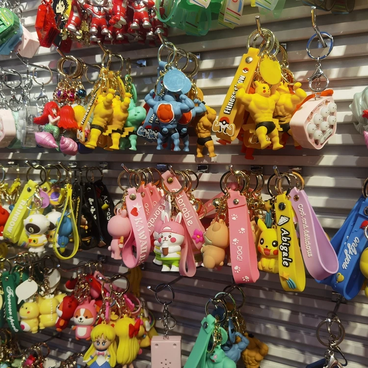 Wholesale PVC Multi Kinds Cartoon Characters Plastic Keychains Anime Car Keychain for Bag