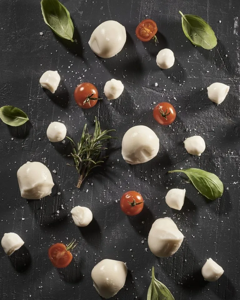 Murgella - Sweet-creamy and delicate Burrata 120g - Italian soft cheese - Vegetarian mozzarella
