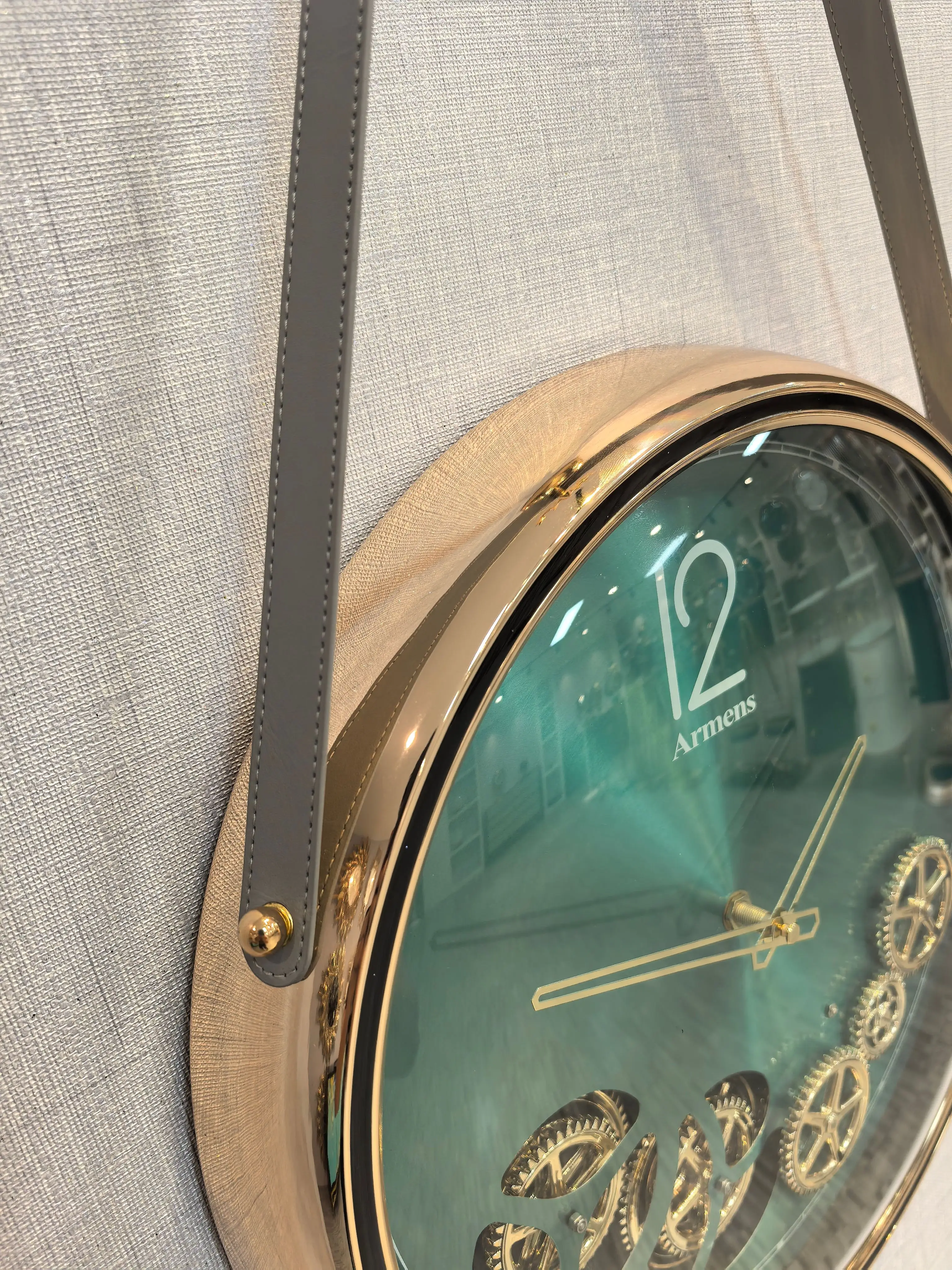 Armens Light luxury fashion Living room Dining room rotating gear wall watch clock