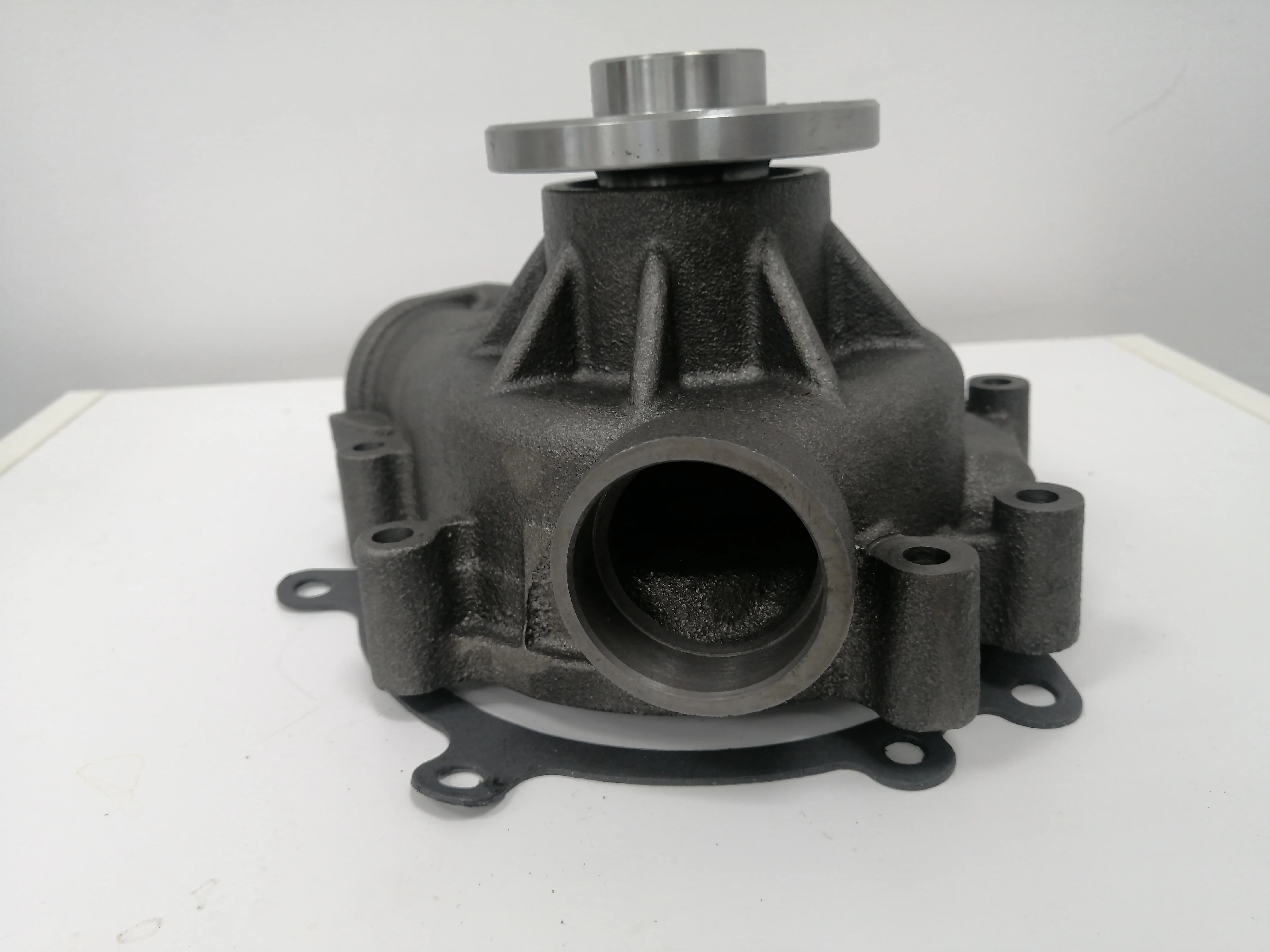 Big quantity on stock Supply Excavator Truck Generator Daewoo Bus DL06 Parts 400921-00008 Water Pump Doosan Engine