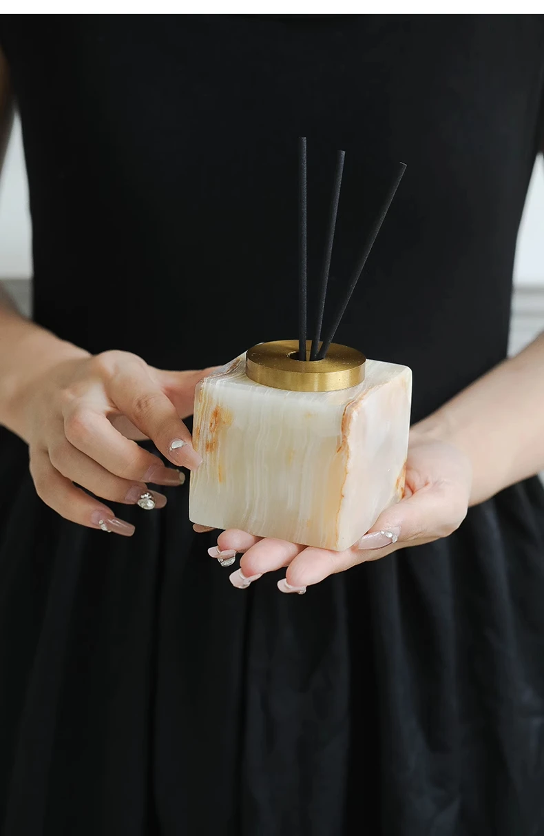 Hot Selling Luxury Natural Marble Stone Square Reed Diffuser Bottle with Packaging Boxes Reed Fragrance Diffuser Sticks Sets