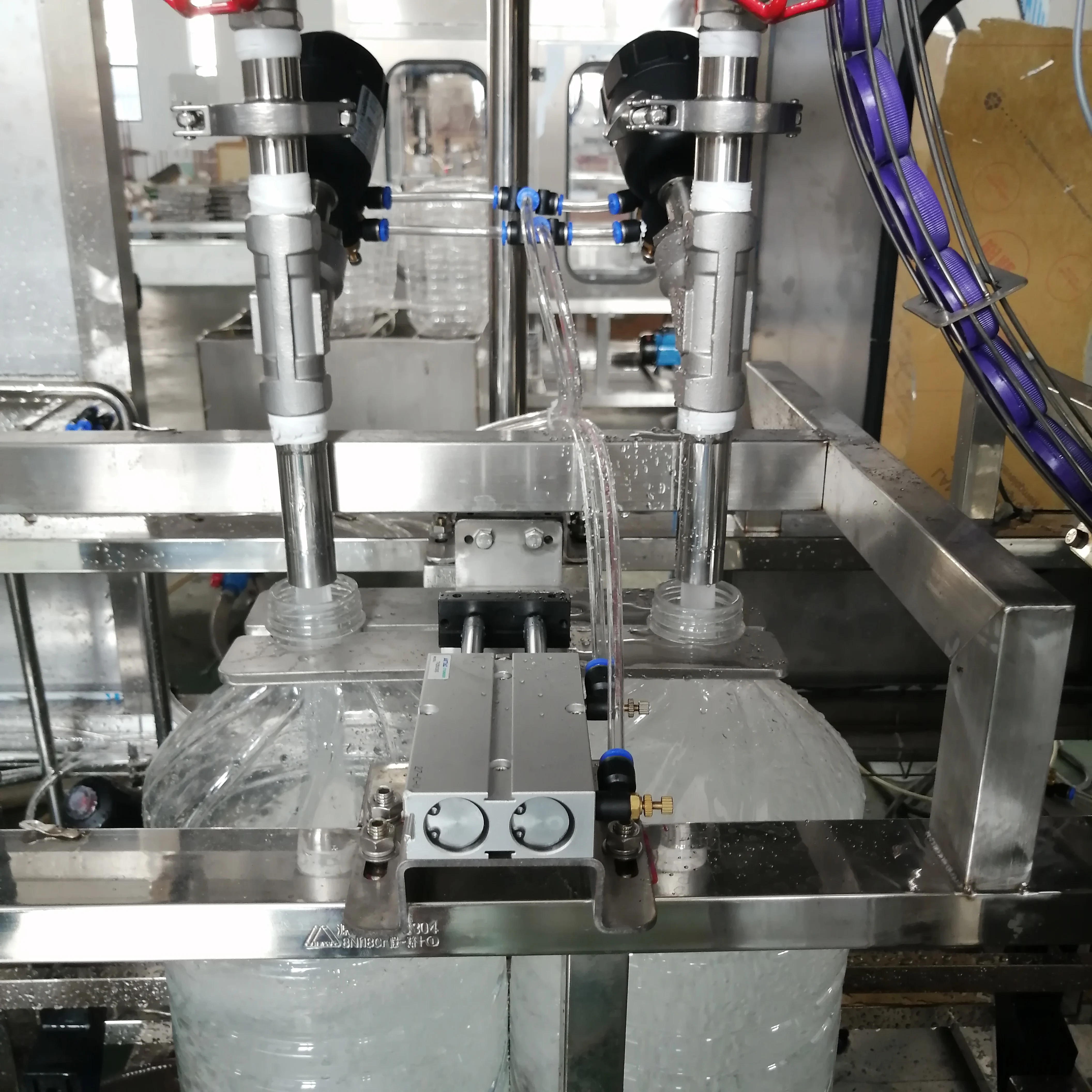 Automatic liquid pet bottle water filling machine,juice filling machine,monoblock machine