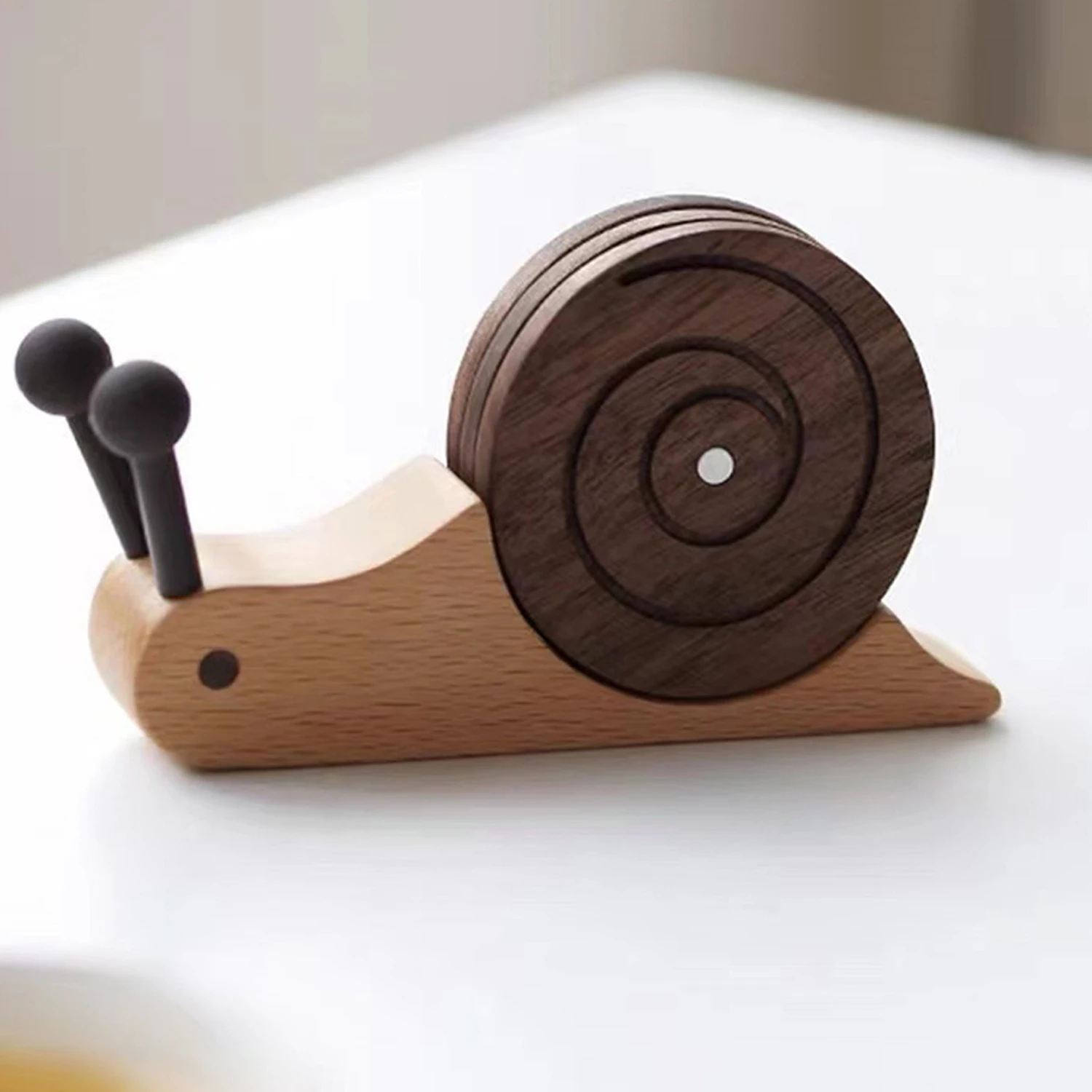 Custom Modern Nordic Magnetic Wooden Tea Coasters Unique Animal Cute Round Coaster For Drink