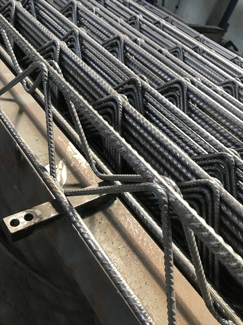Metal Web System With Pre-Produced Lattice Girder Floor