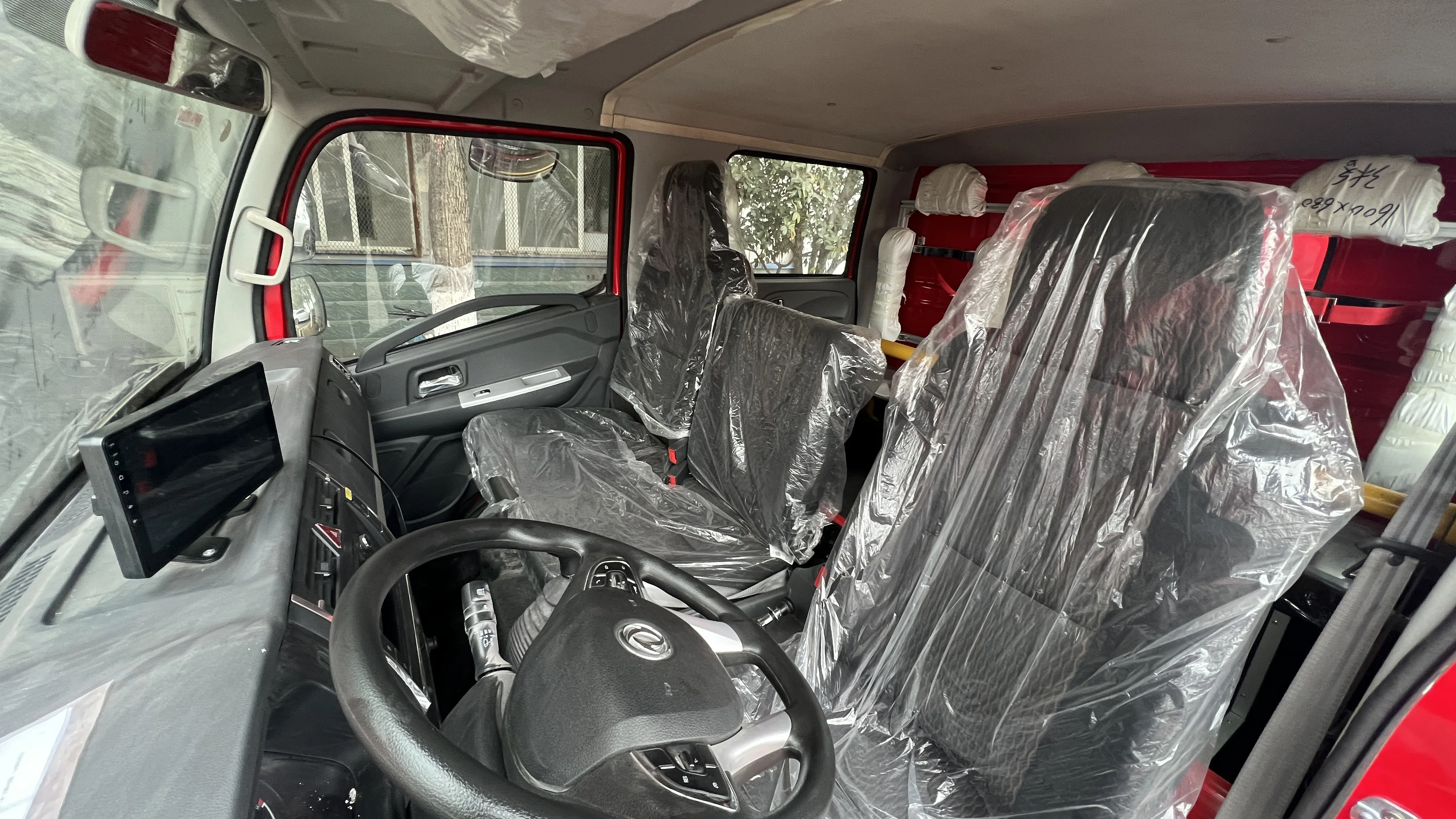 China New Specialized-Vehicle dongfeng High Quality 4 Ton Fire Truck Mini Fire Fighting Truck