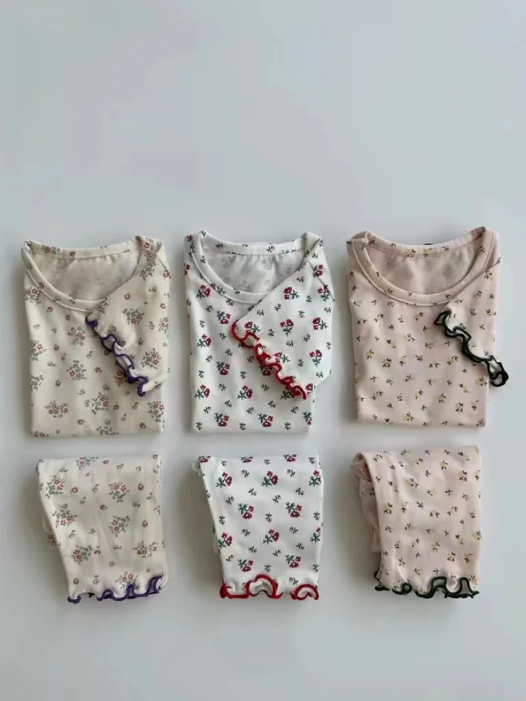 2023 Baby Girl Cute Fragmented Flower Ear Edge Short Sleeve Top Shorts Home Suit Set