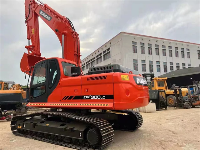 Used Doosan DX60 Mini 6ton Excavator DX75 DH420LC-7 DX300 Crawler Excavator Kawasaki Engine Cat Hydraulic
