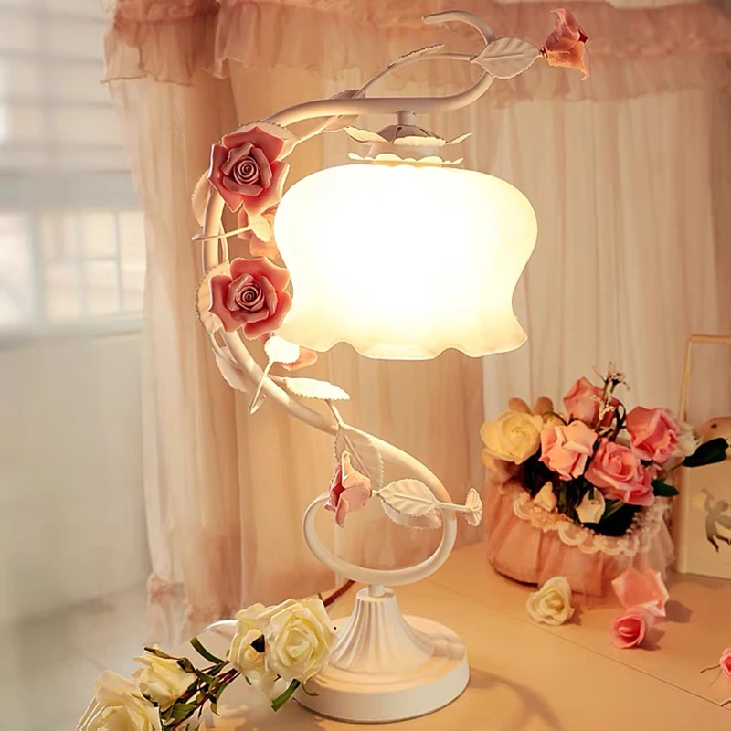 Wholesale Modern Creative Romantic Design LED Glass Desk Lamp Fashion Ceramic Flower Table Light
