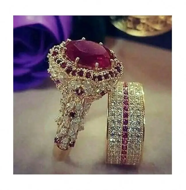 
2021 Luxury Atmospheric Zircon Wedding Rings Women Exquisite Party Engagement Female Rings Jewelry Gift Titanium Alloy Ring 