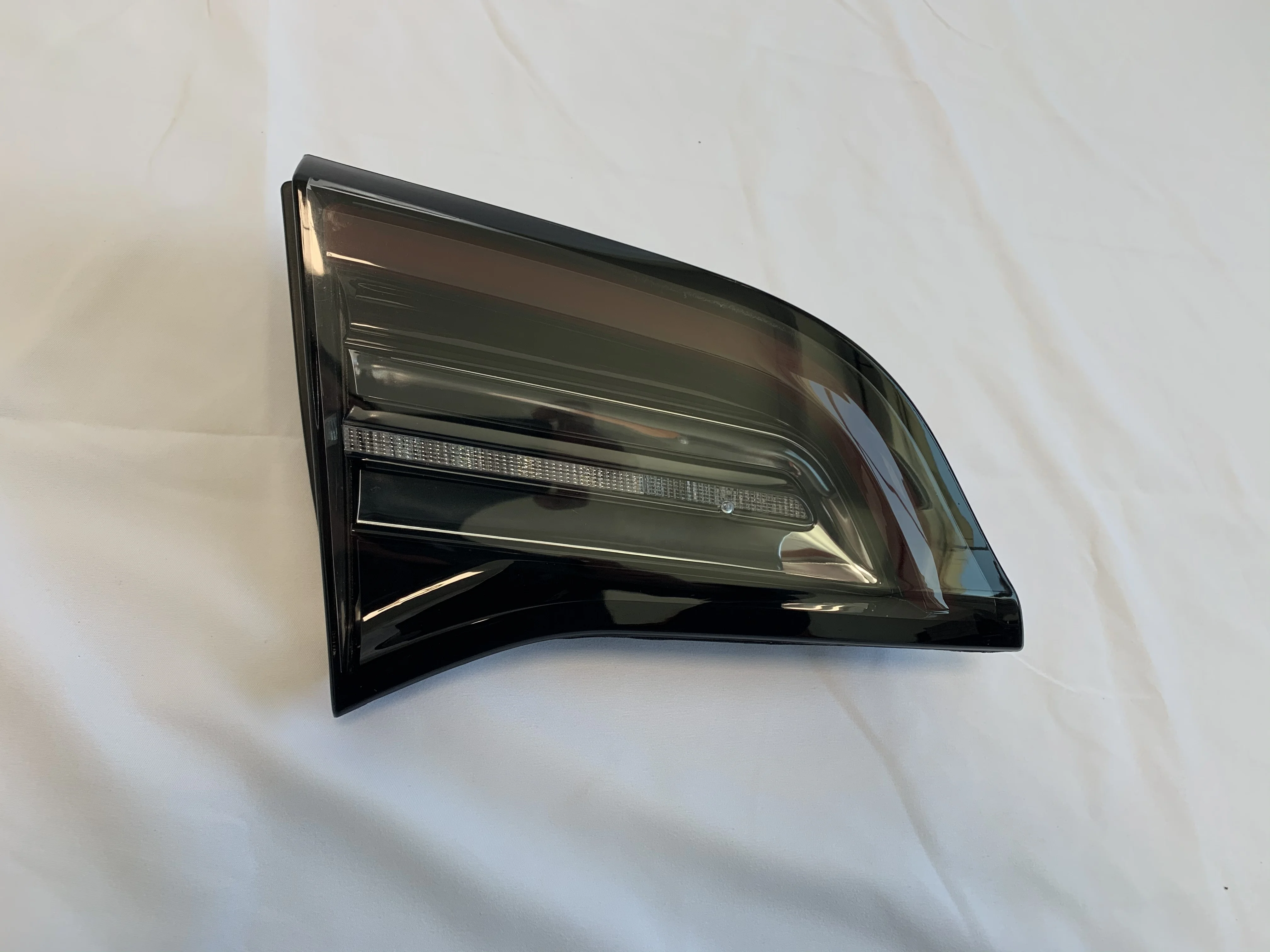 1077401-00-F 1077402-00-F Pro High Quality Aftermarket Model 3 Rear Lamp For Tesla Model 3 2020 2021