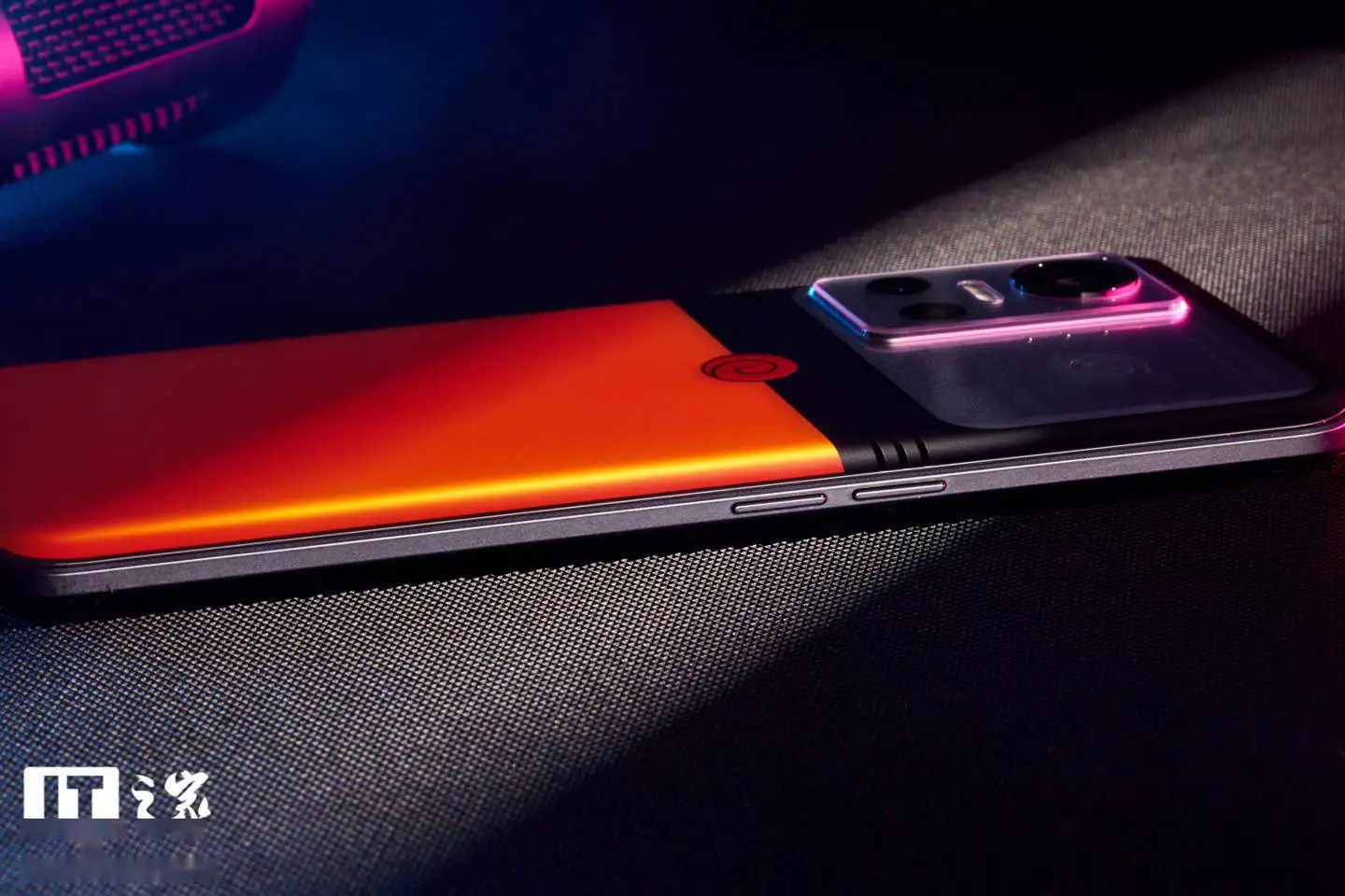 GT Neo 3 Naruto (13).jpg